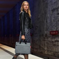 Reisenthel Ta�ka na notebook max.15.6" Netbookbag twist silver MA7052